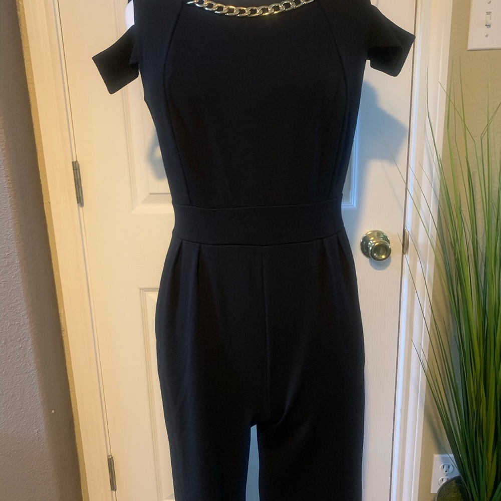 NWT Black Jumper